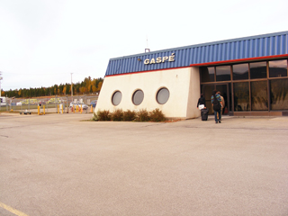 Aéroport Michel-Pouliot de Gaspé (YGP)