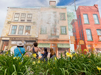 Plongez au cœur de l’histoire de la ville de Sherbrooke avec MURALIS – La grande expérience des murales.