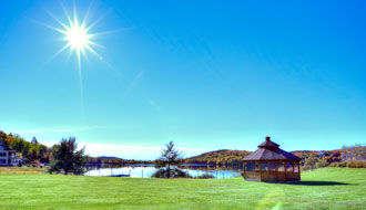 Le Manoir du Lac Delage profite d'un environnement superbe!